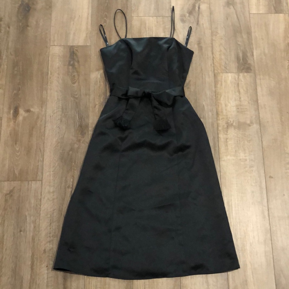 WTOO by WATTERS & WATTERS Elegant Spaghetti Strap Black Dress